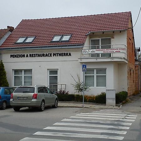 Penzion Pitnerka Hustopeče Exteriör bild